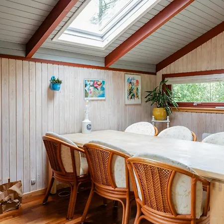 Traditional With Garden Near Water *